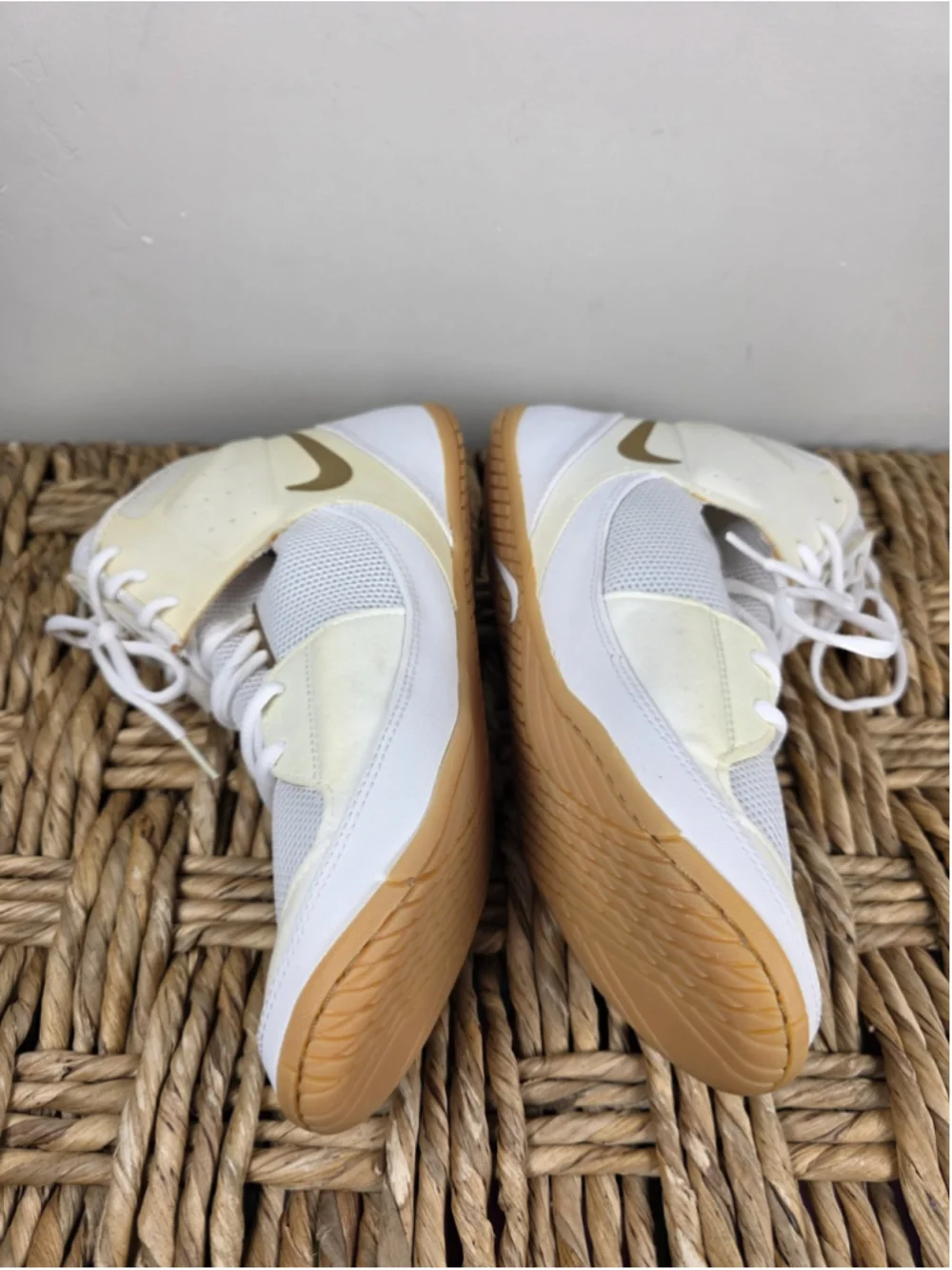 Nike Fury Wrestling Shoes Mens 12 White Metallic Gold Gum AO2416-170